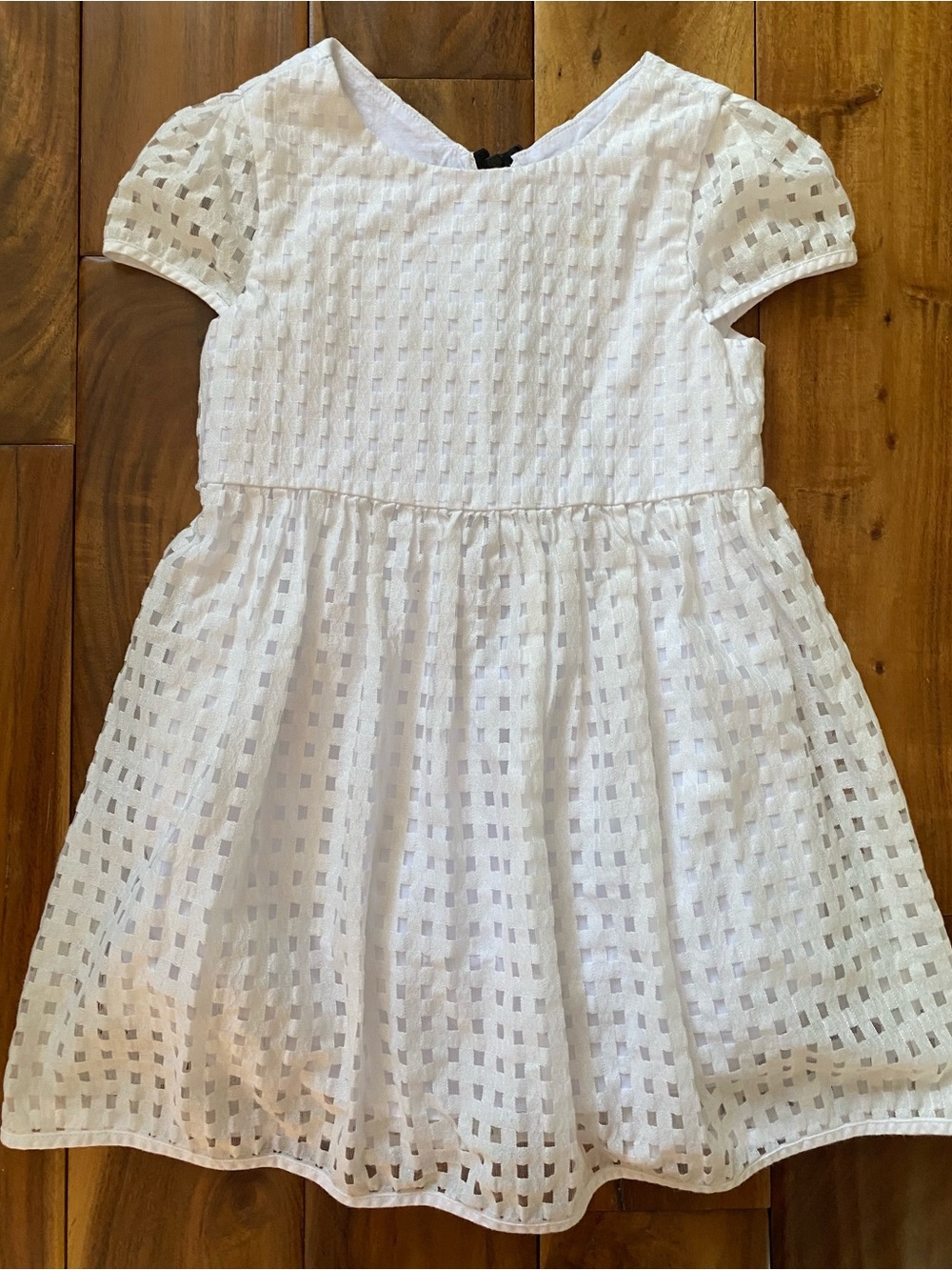 Milly Minis Girl’s White Eyelet Dress Size 6